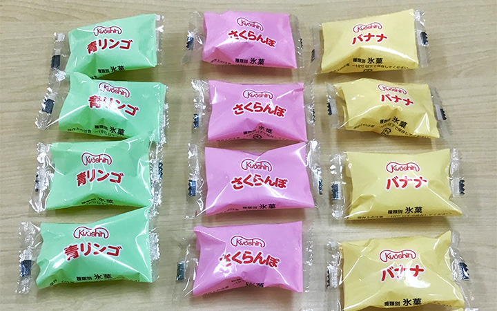 共親製菓と株式会社 セリア・ロイルのコラボ商品「フルーツの森 ひとくちアイス」個包装